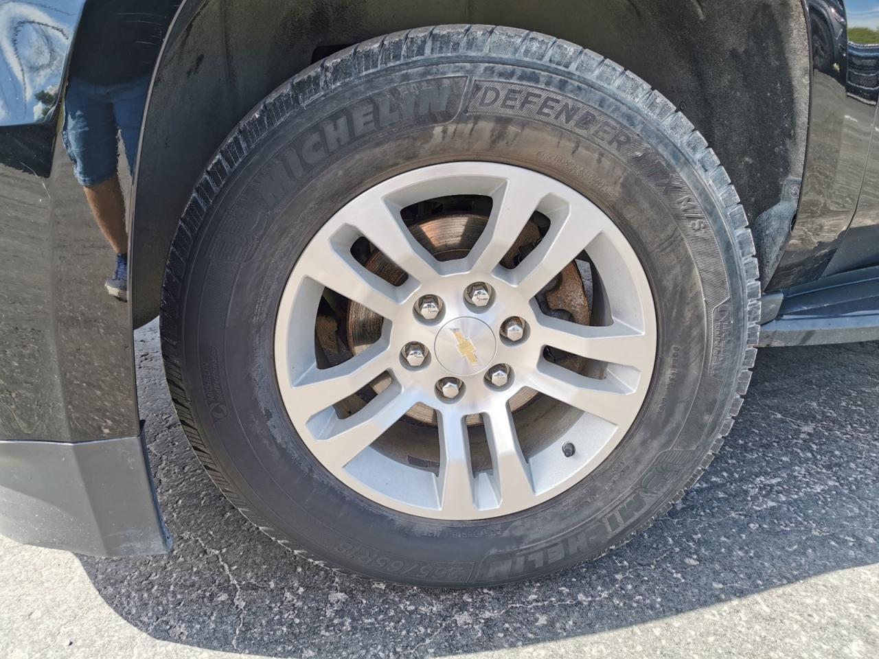 2018 Chevrolet Tahoe LS - Photo #9