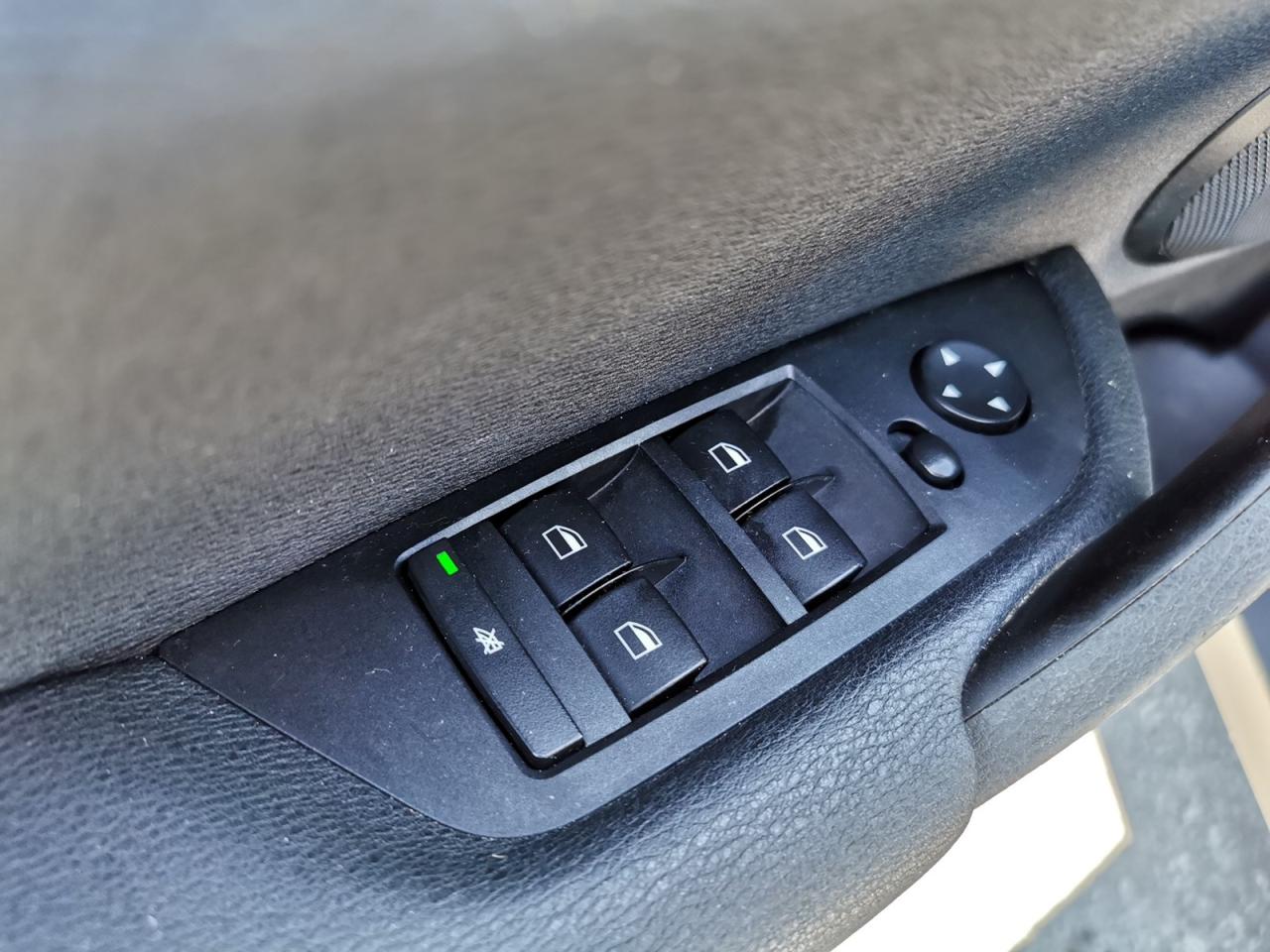 2015 BMW X1 28i xDrive - Photo #11