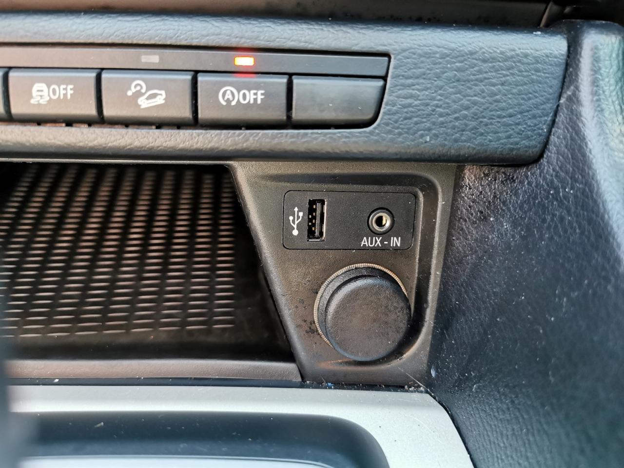 2015 BMW X1 28i xDrive - Photo #29