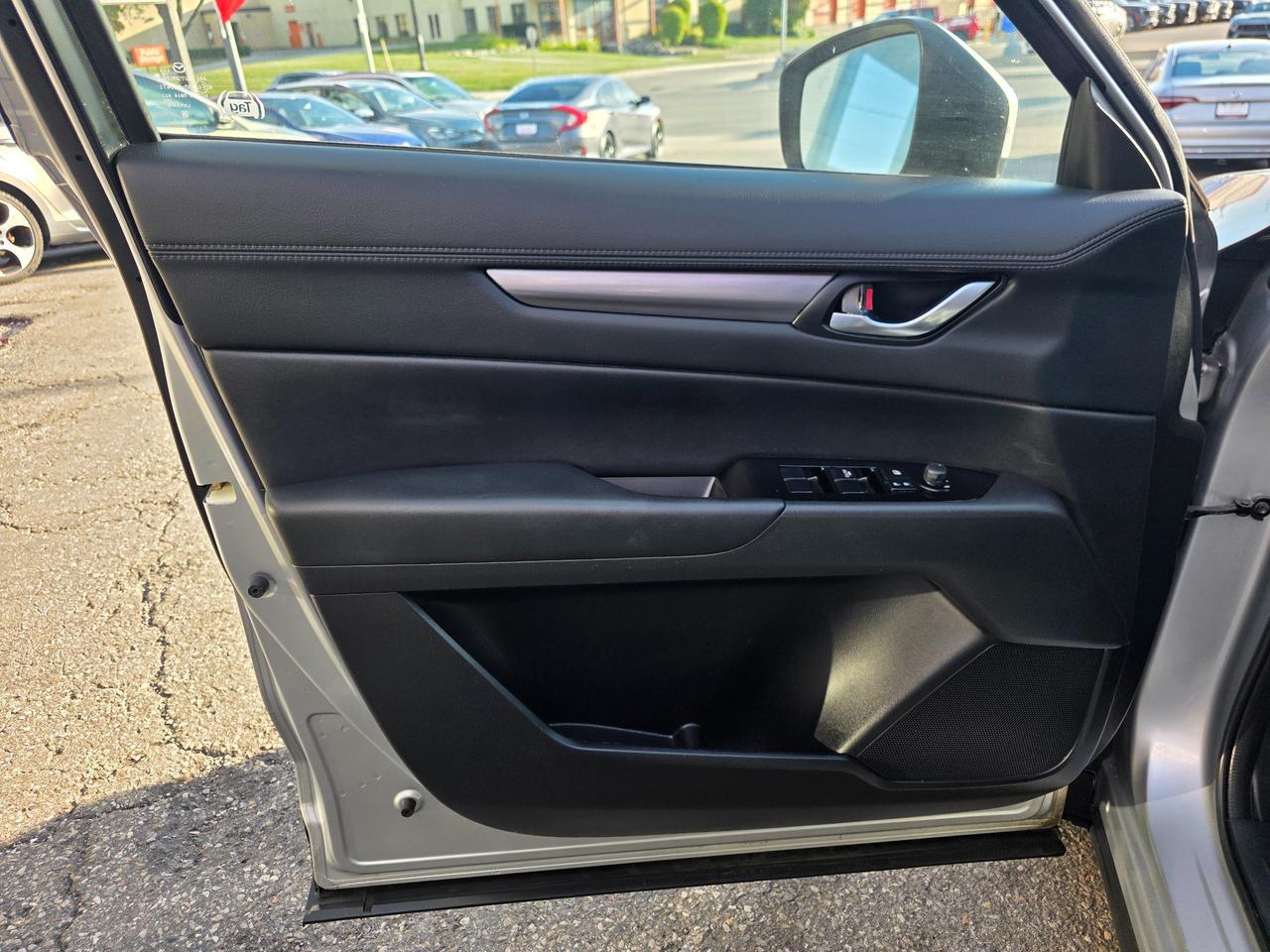 2017 Mazda CX-5 GS One Owner | Backup Camera | BSM | Heated Steering | Heated Seats Photo