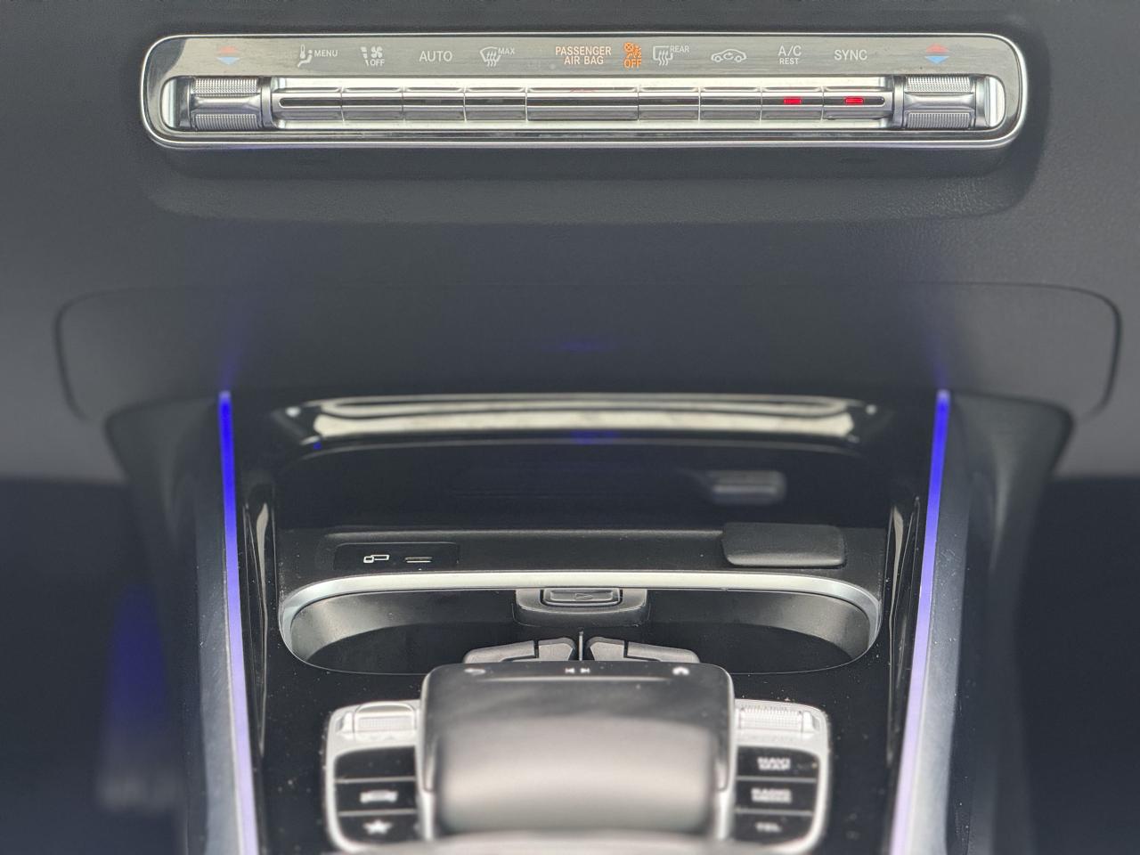 2020 Mercedes-Benz GLB-Class | PREMIUM | PANO | APPLE CARPLAY Photo