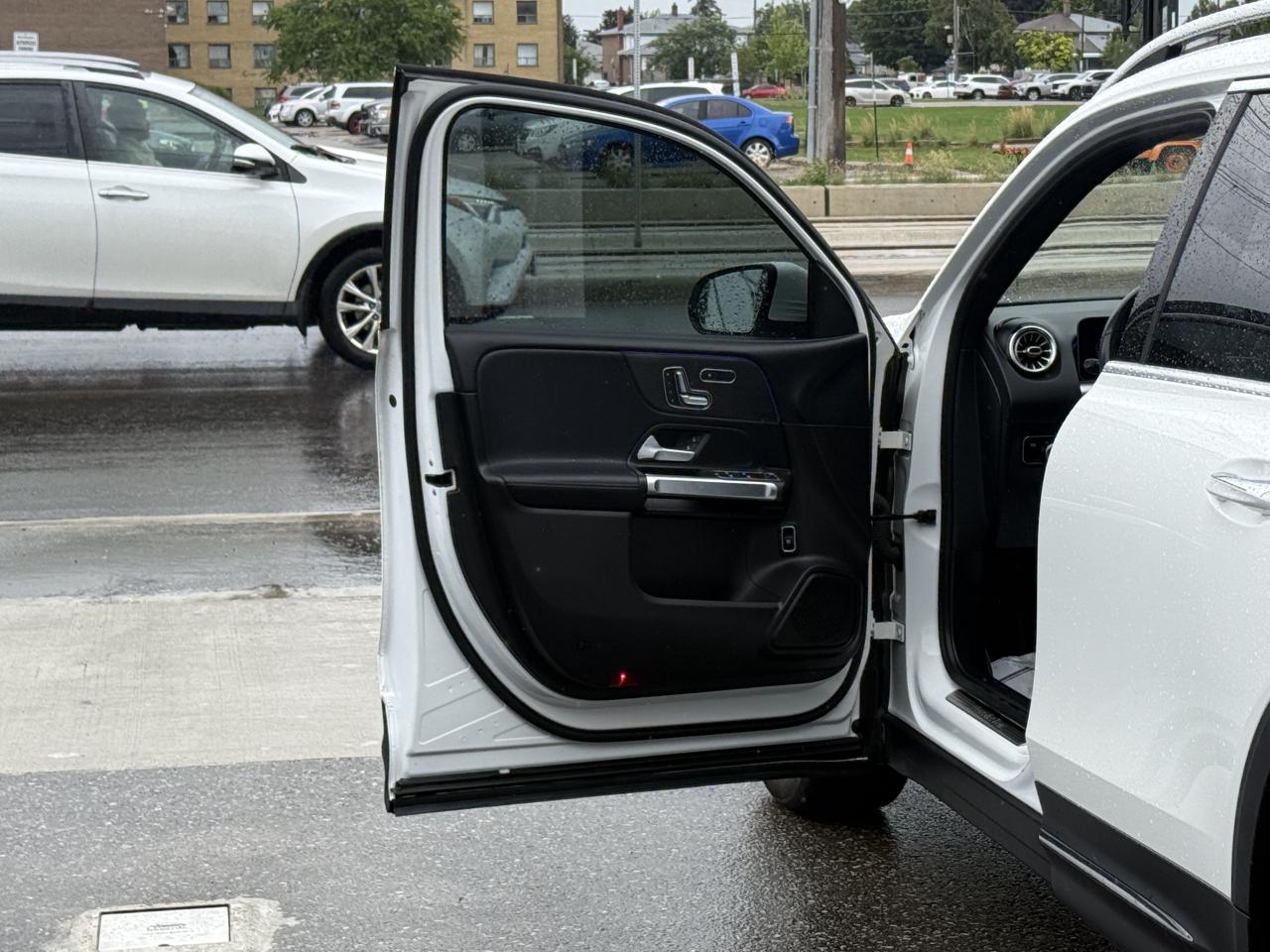 2020 Mercedes-Benz GLB-Class | PREMIUM | PANO | APPLE CARPLAY Photo