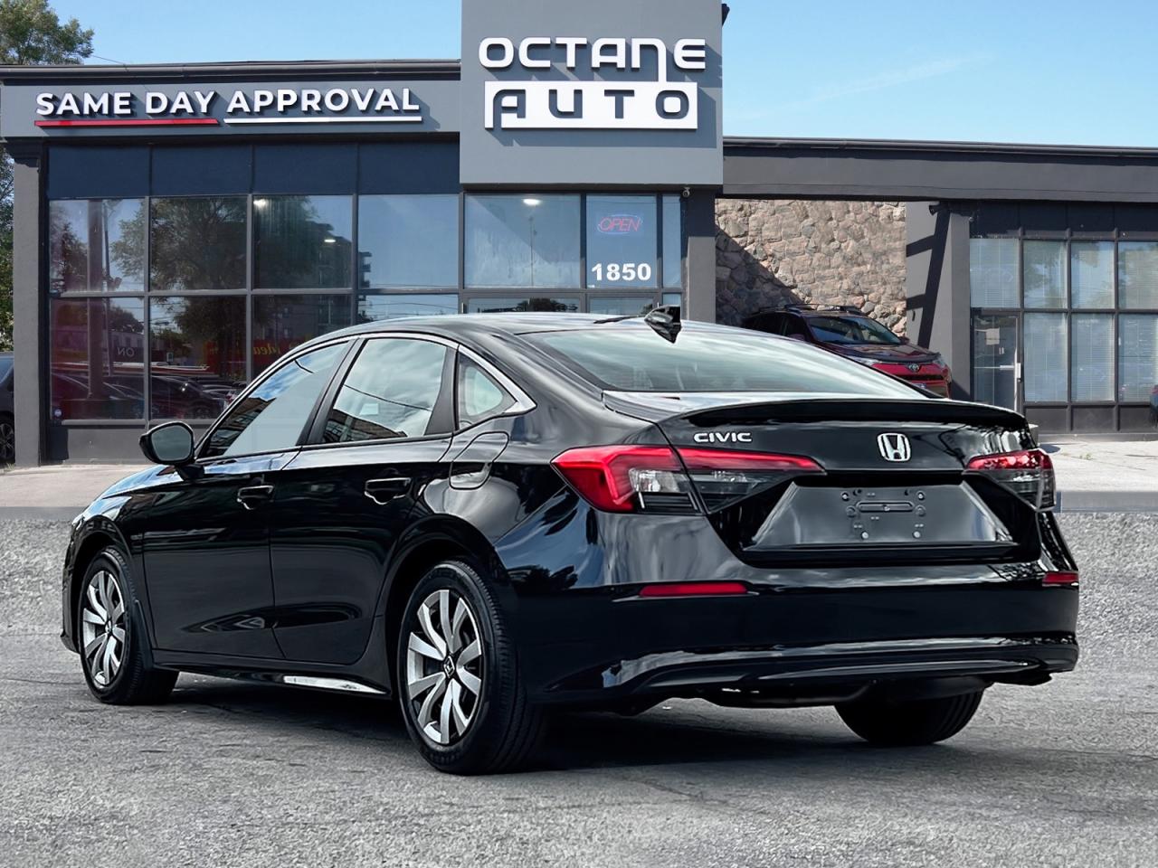 2022 Honda Civic LX Sedan CVT - Photo #4