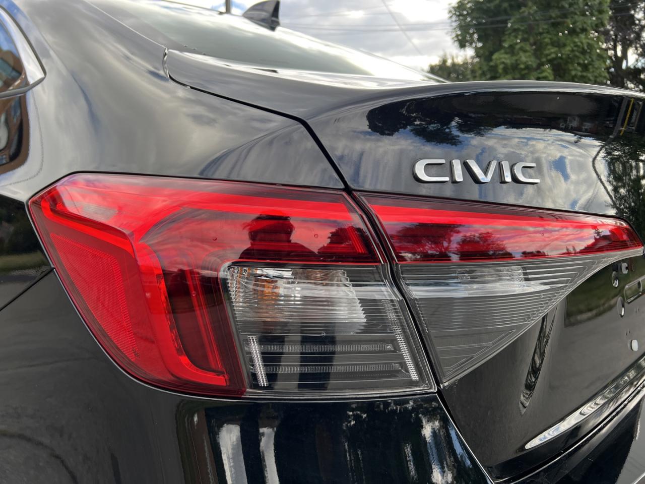 2022 Honda Civic LX Sedan CVT - Photo #6