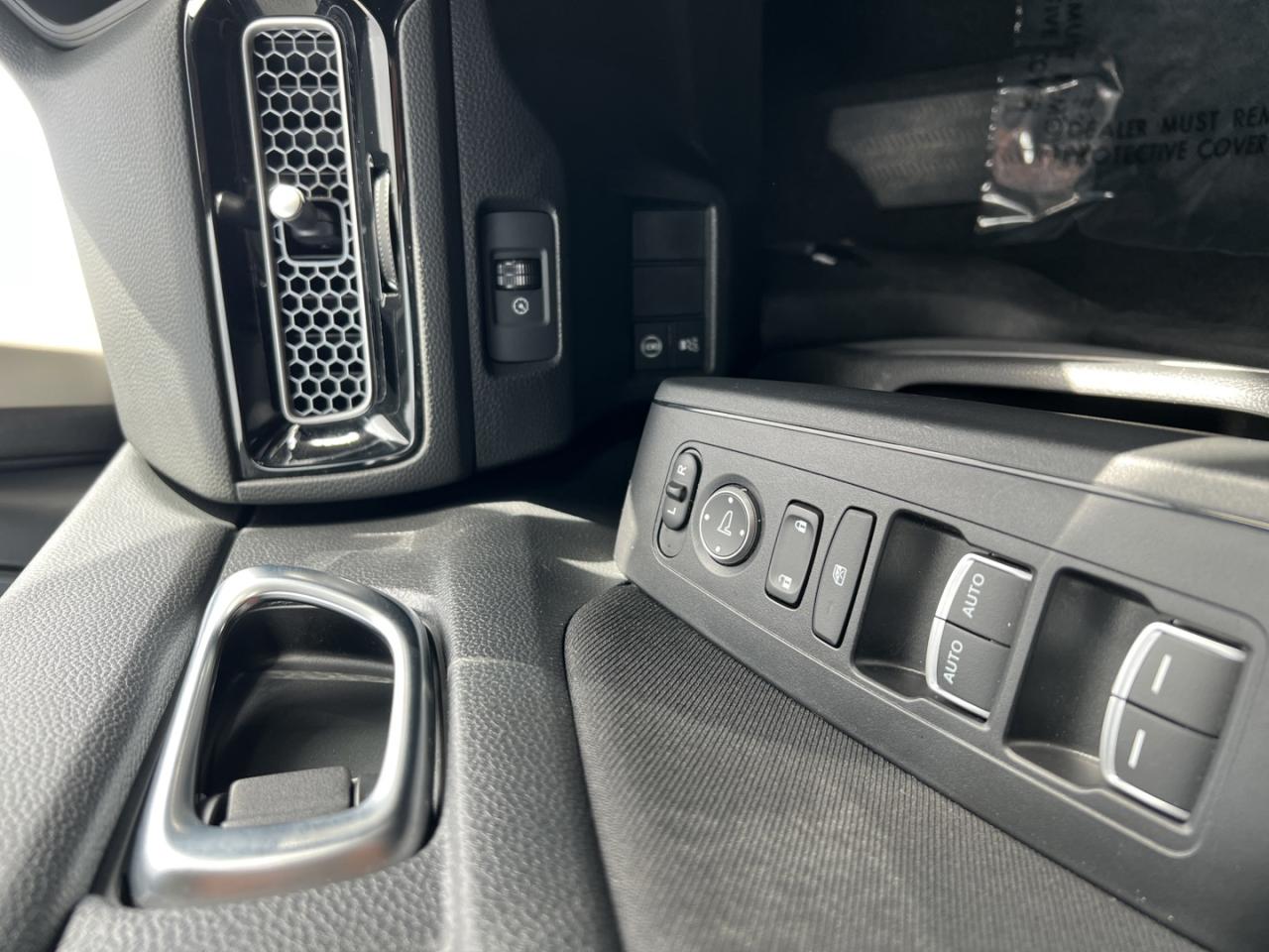2022 Honda Civic LX Sedan CVT - Photo #18