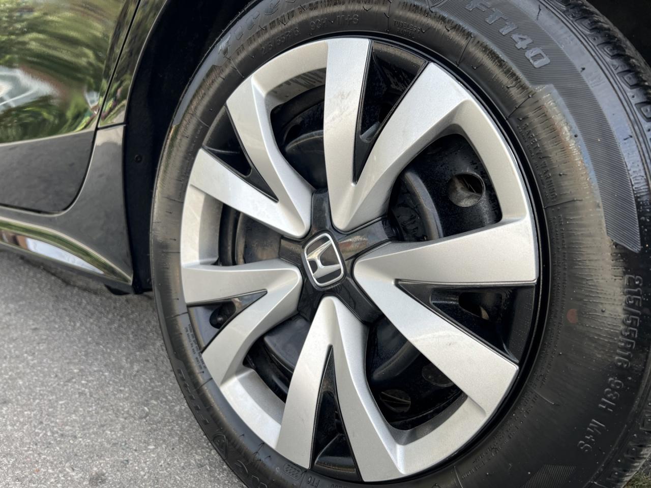 2022 Honda Civic LX Sedan CVT - Photo #21