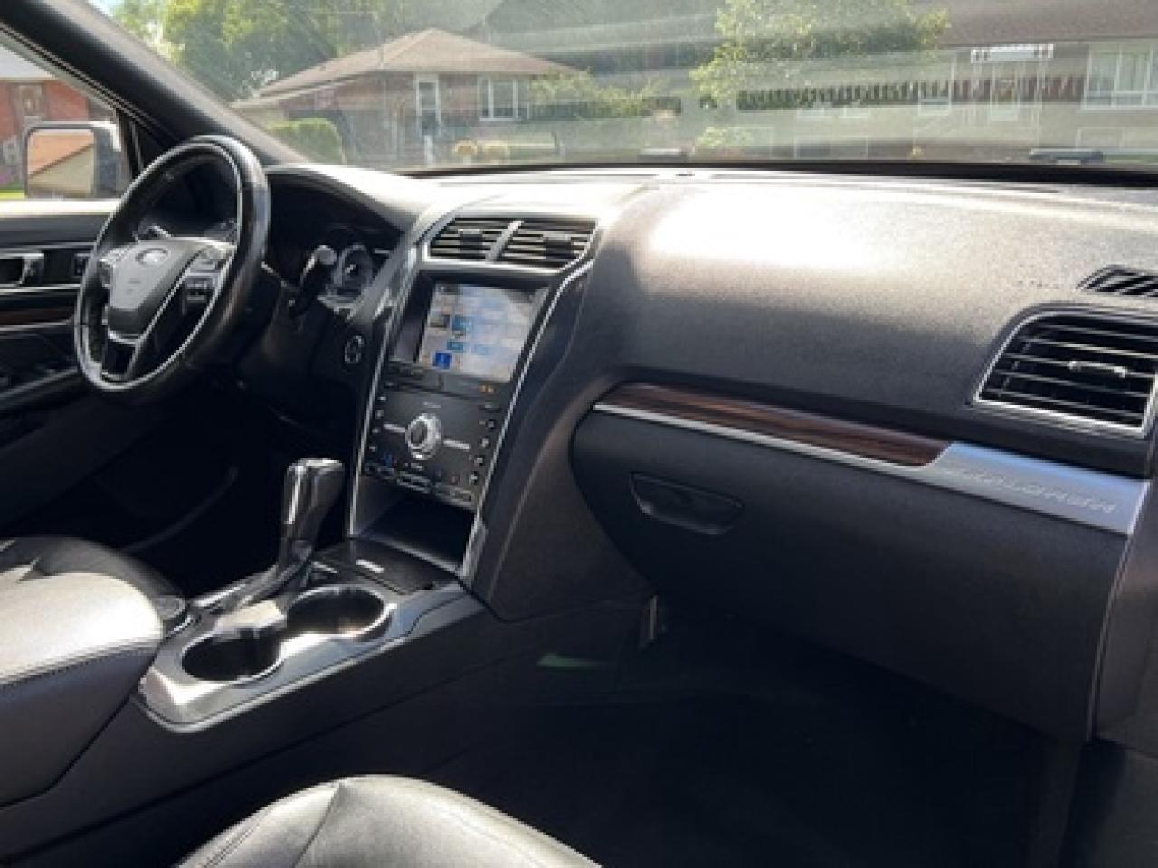 2019 Ford Explorer Limited 4WD Photo