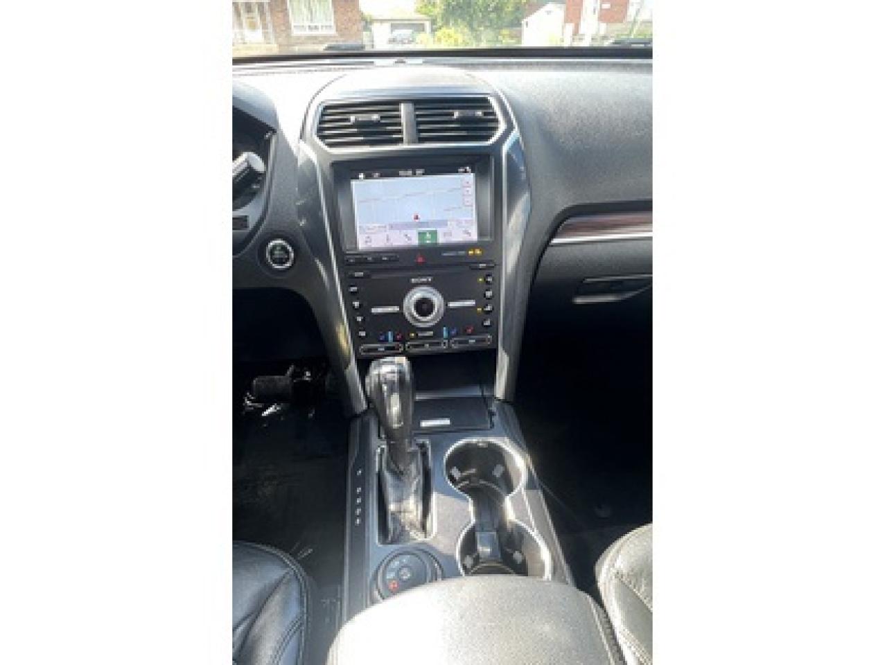 2019 Ford Explorer Limited 4WD Photo