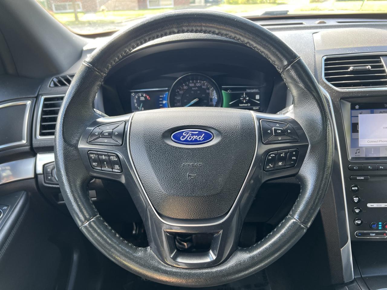 2019 Ford Explorer Limited 4WD Photo