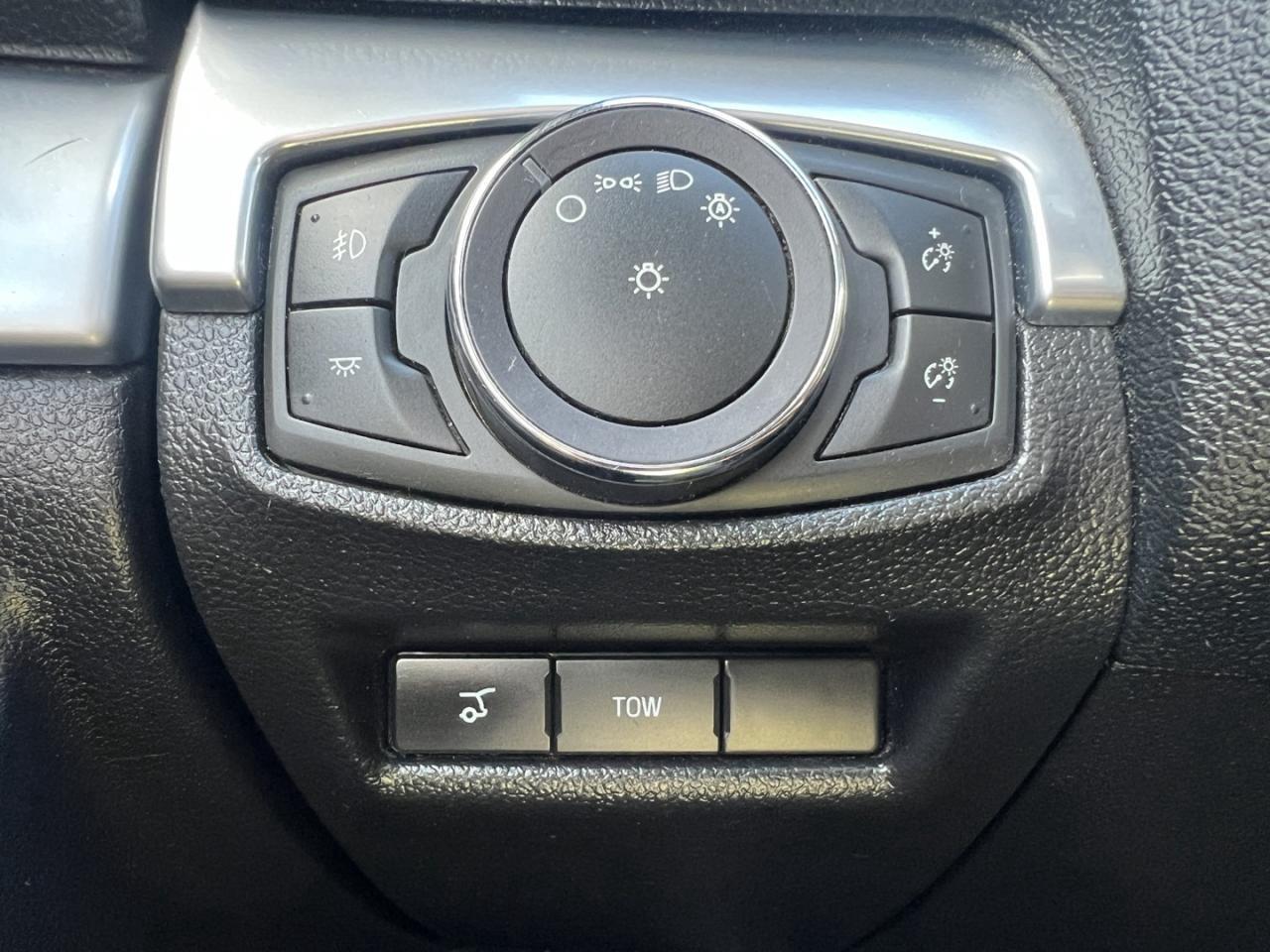 2019 Ford Explorer Limited 4WD Photo