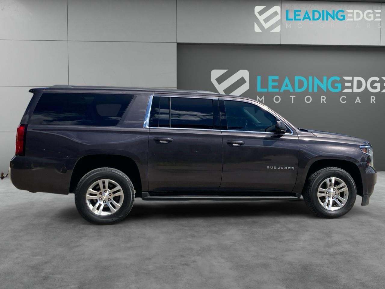 2018 Chevrolet Suburban LS Photo3