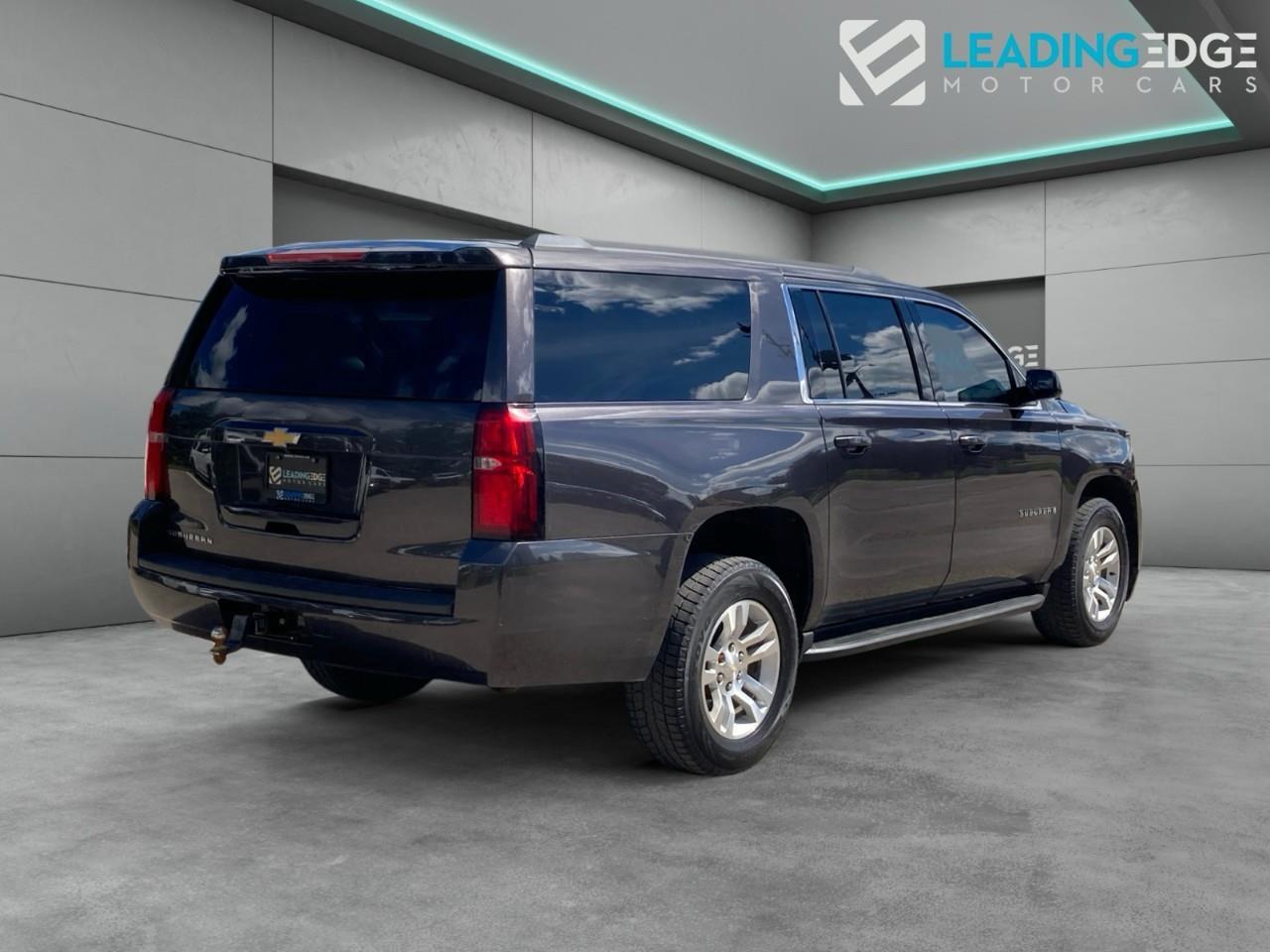 2018 Chevrolet Suburban LS Photo4