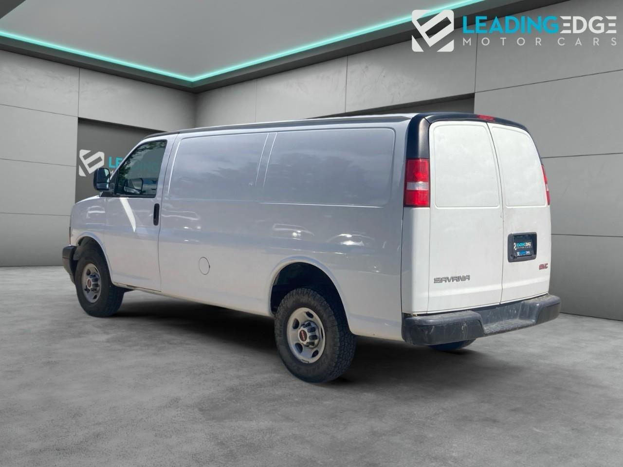 2019 GMC Savana 2500 Work Van Photo2