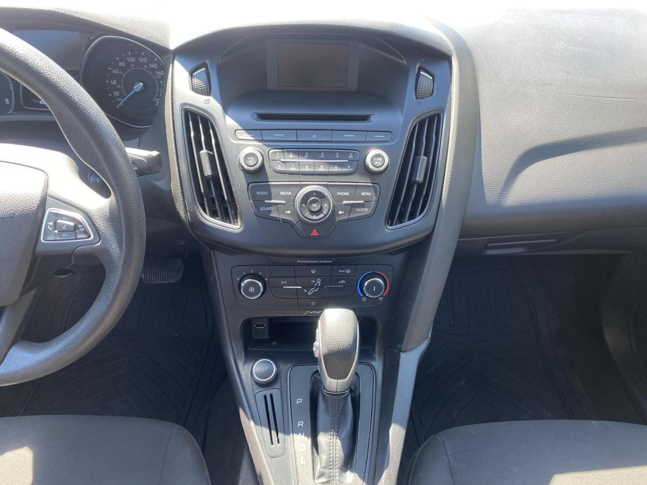 2015 Ford Focus S - Photo #2