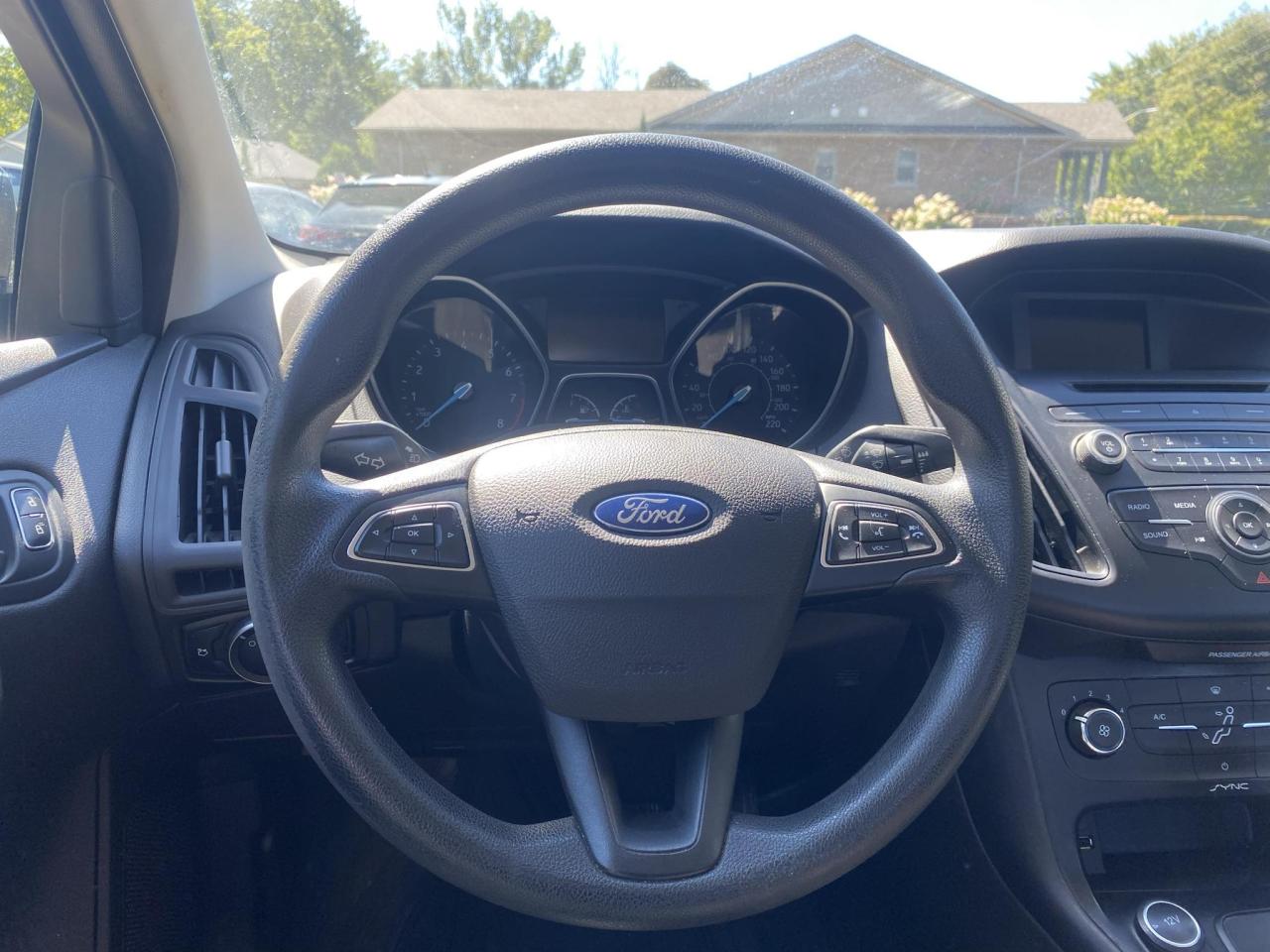2015 Ford Focus S - Photo #6