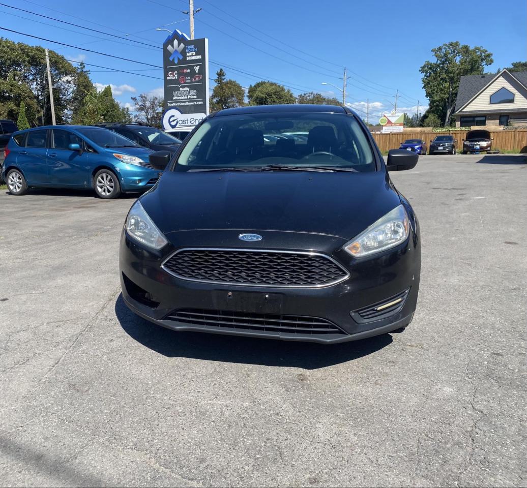 2015 Ford Focus S - Photo #5