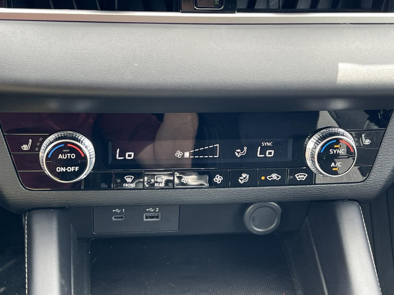 2024 Mitsubishi Outlander ES AWD - Photo #20