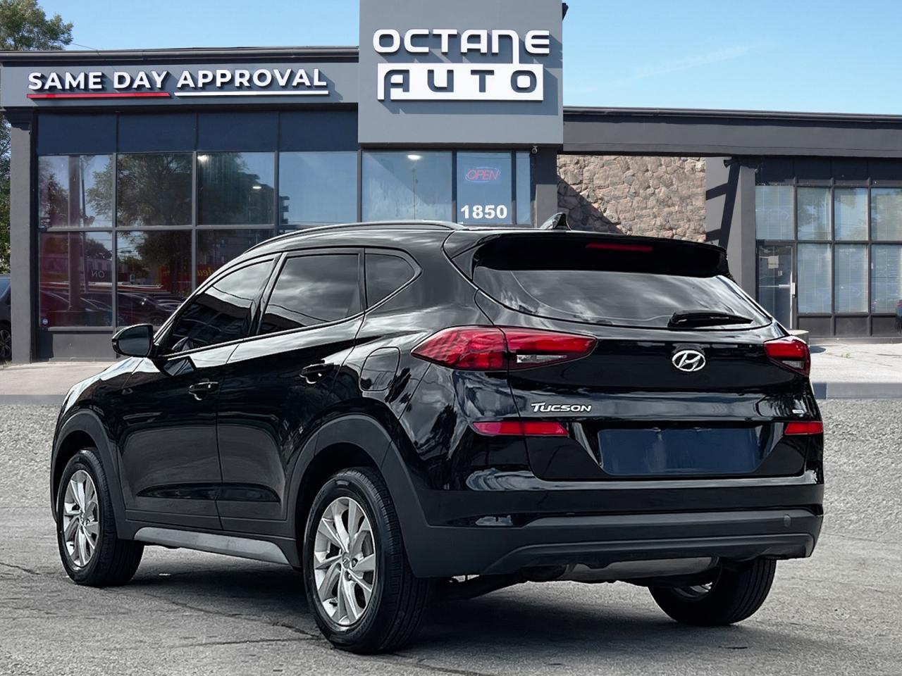 2019 Hyundai Tucson Peferred AWD Photo3