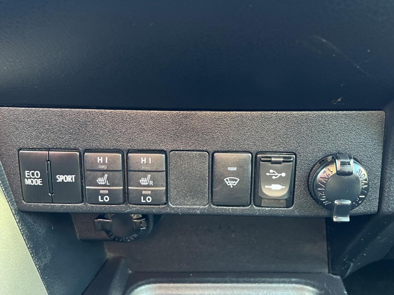 2018 Toyota RAV4 XLE AWD - Photo #17