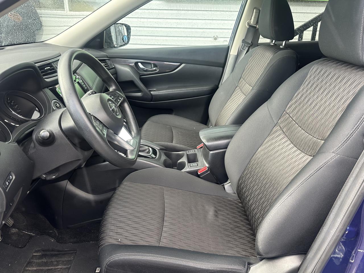 2018 Nissan Rogue AWD SV - Photo #9