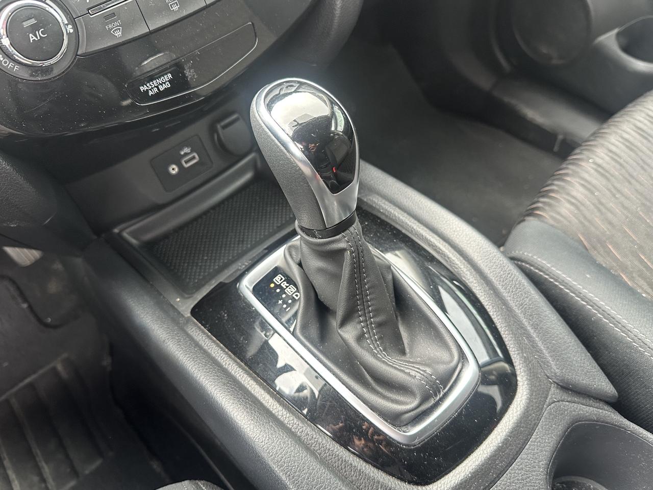 2018 Nissan Rogue AWD SV - Photo #11