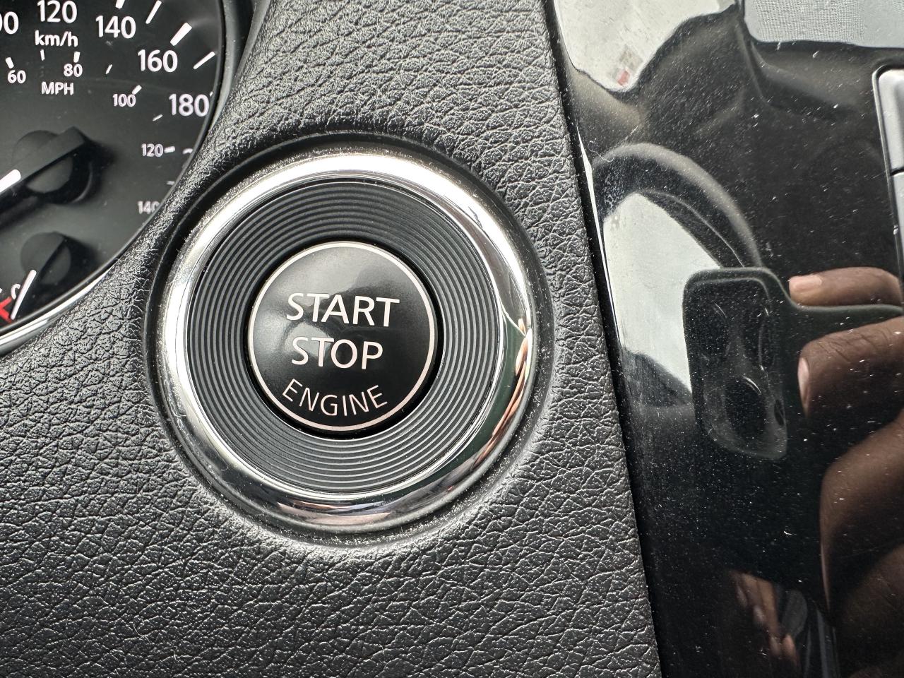 2018 Nissan Rogue AWD SV - Photo #15