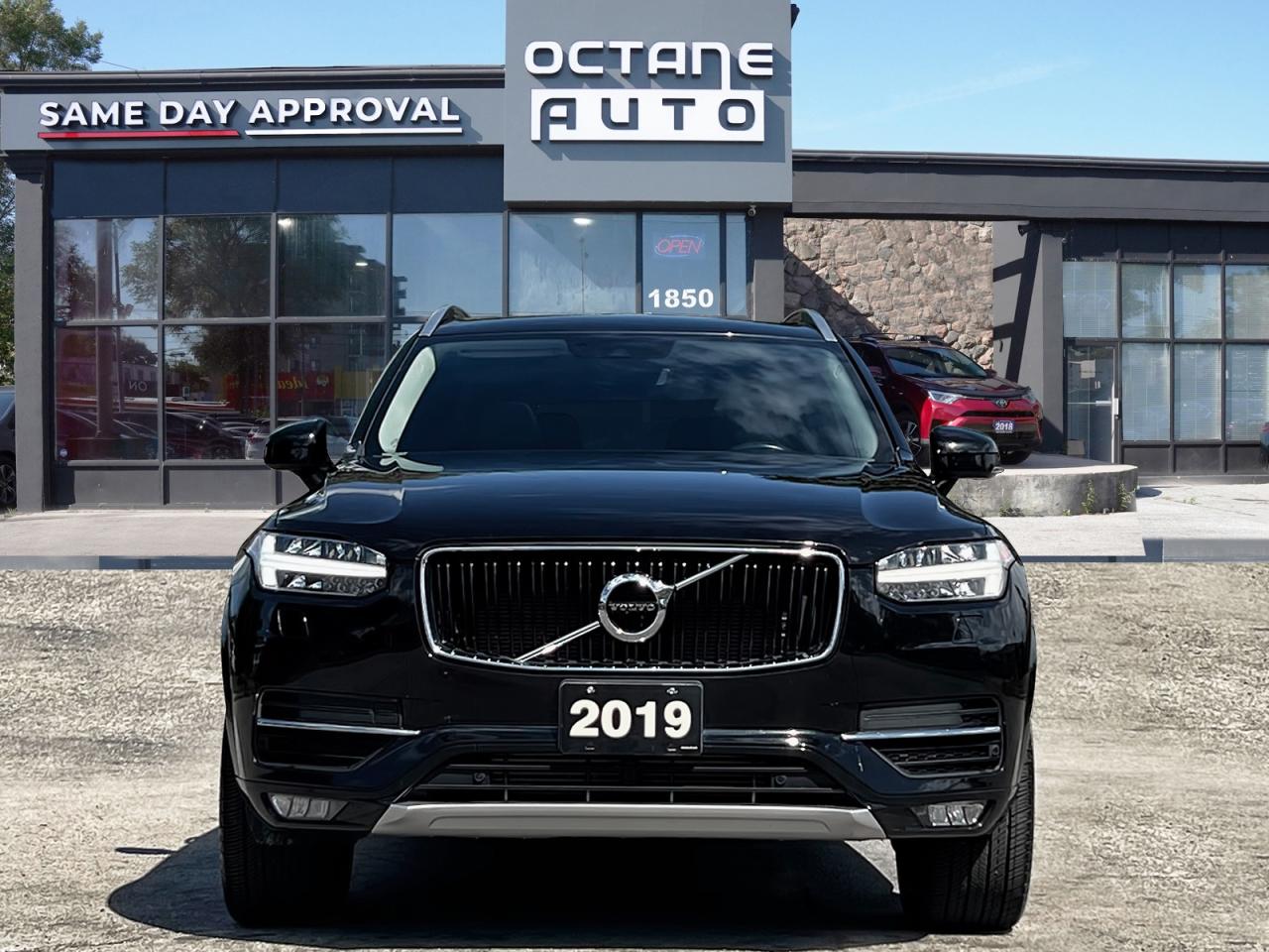 2019 Volvo XC90 T6 Momentum AWD - Photo #2