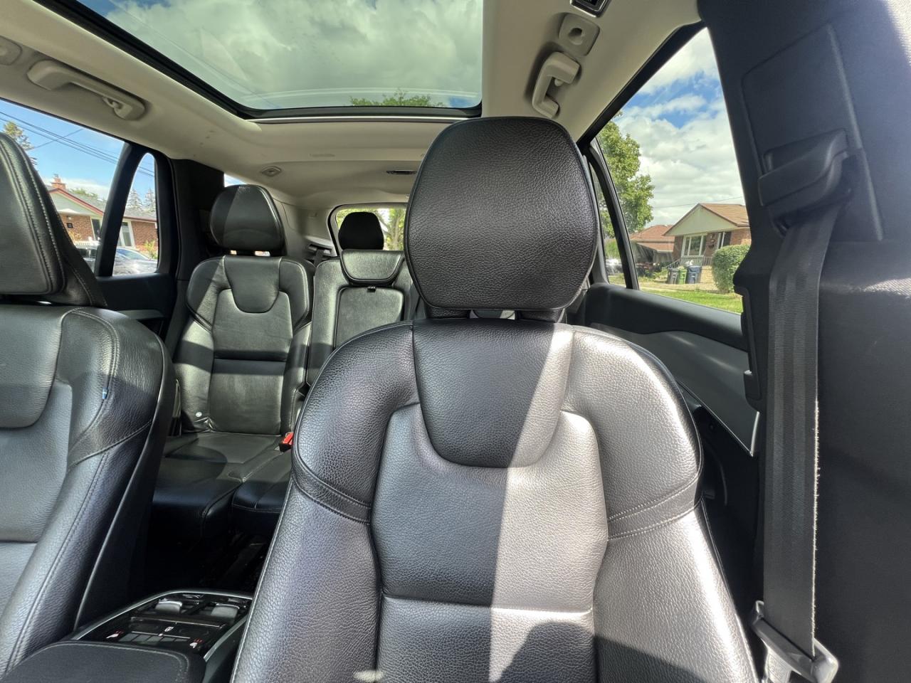 2019 Volvo XC90 T6 Momentum AWD - Photo #25