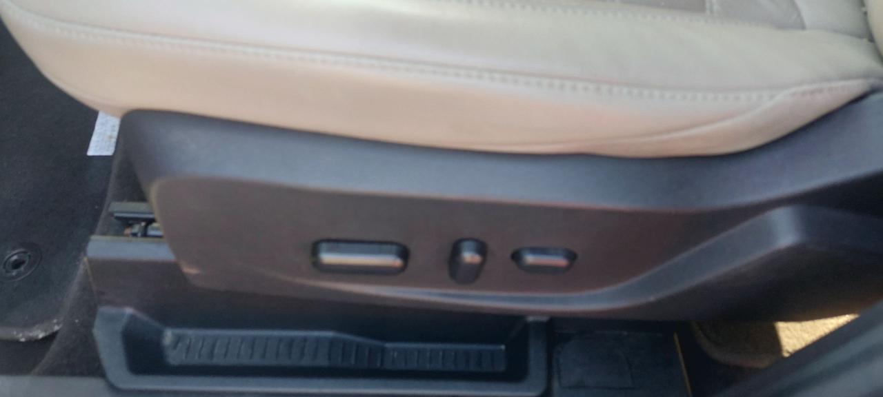 2017 Ford Escape Titanium - Photo #13