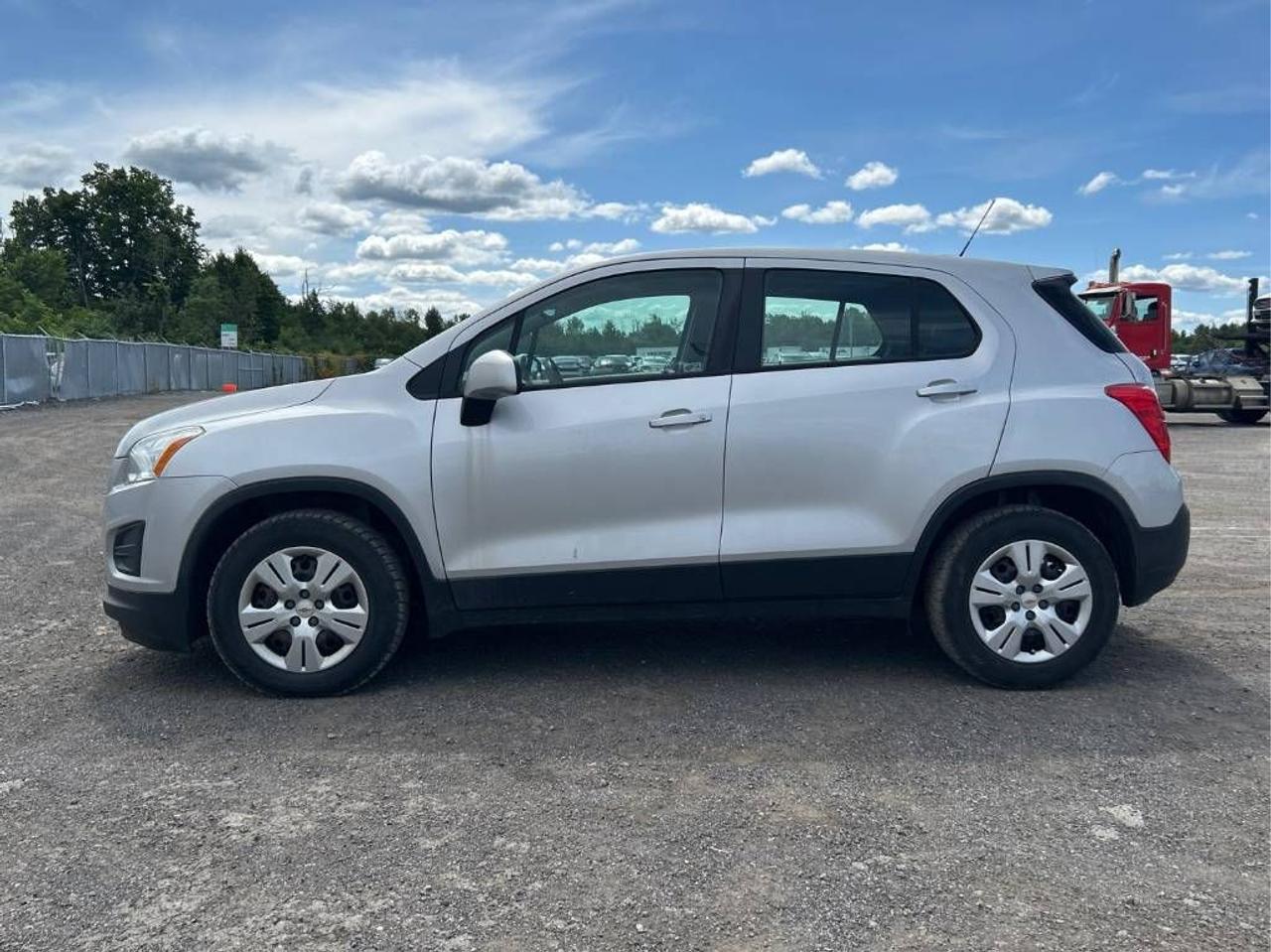 2016 Chevrolet Trax FWD 4dr Photo3