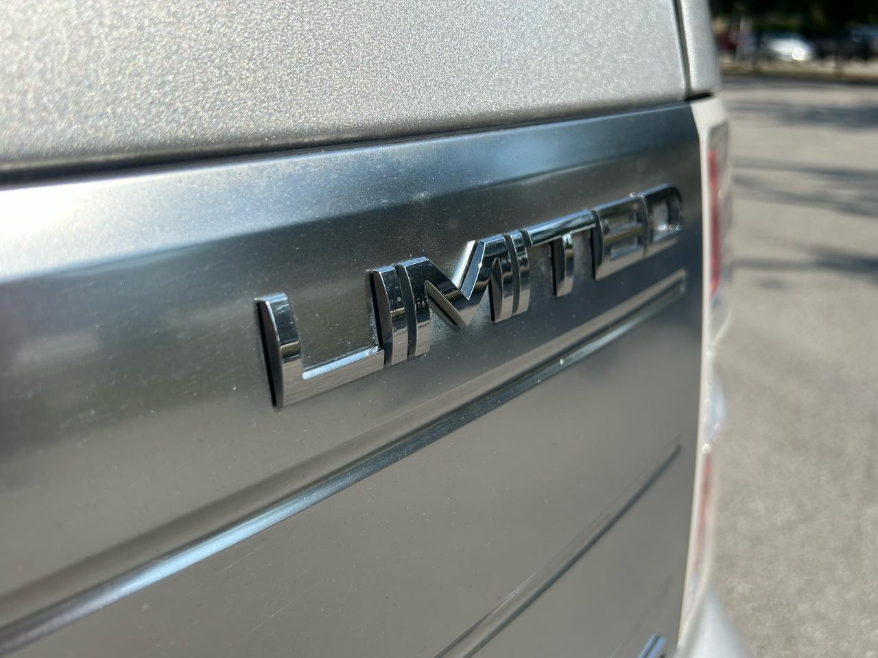 2009 Ford Flex limited - Photo #17