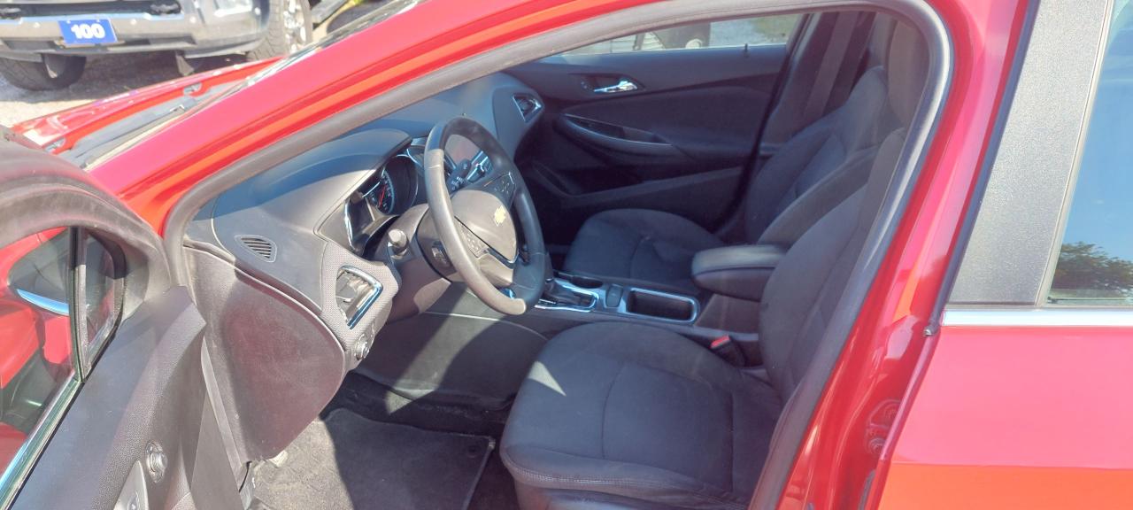 2017 Chevrolet Cruze 4dr Sdn 1.4L LT w/1SD - Photo #8