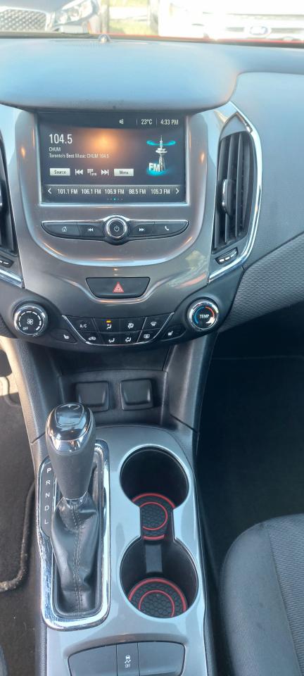 2017 Chevrolet Cruze 4dr Sdn 1.4L LT w/1SD - Photo #10