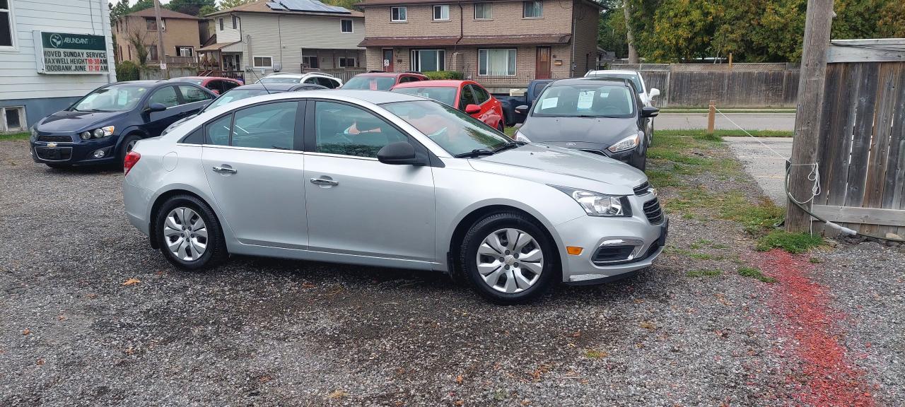 Used 2015 Chevrolet Cruze 4dr Sdn 2LS for sale in Oshawa, ON