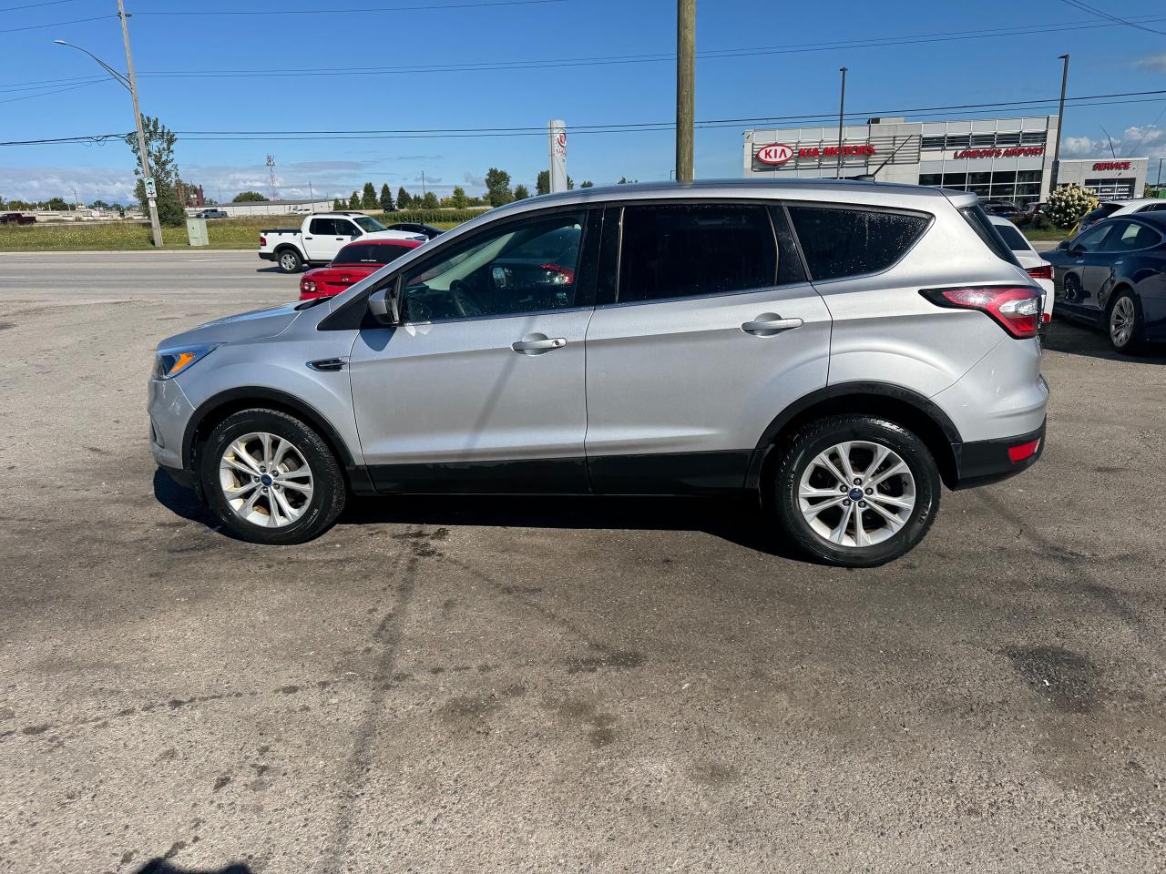 2017 Ford Escape ENGINE NEEDS REPAIR, SE, OVERHEATS - Photo #2