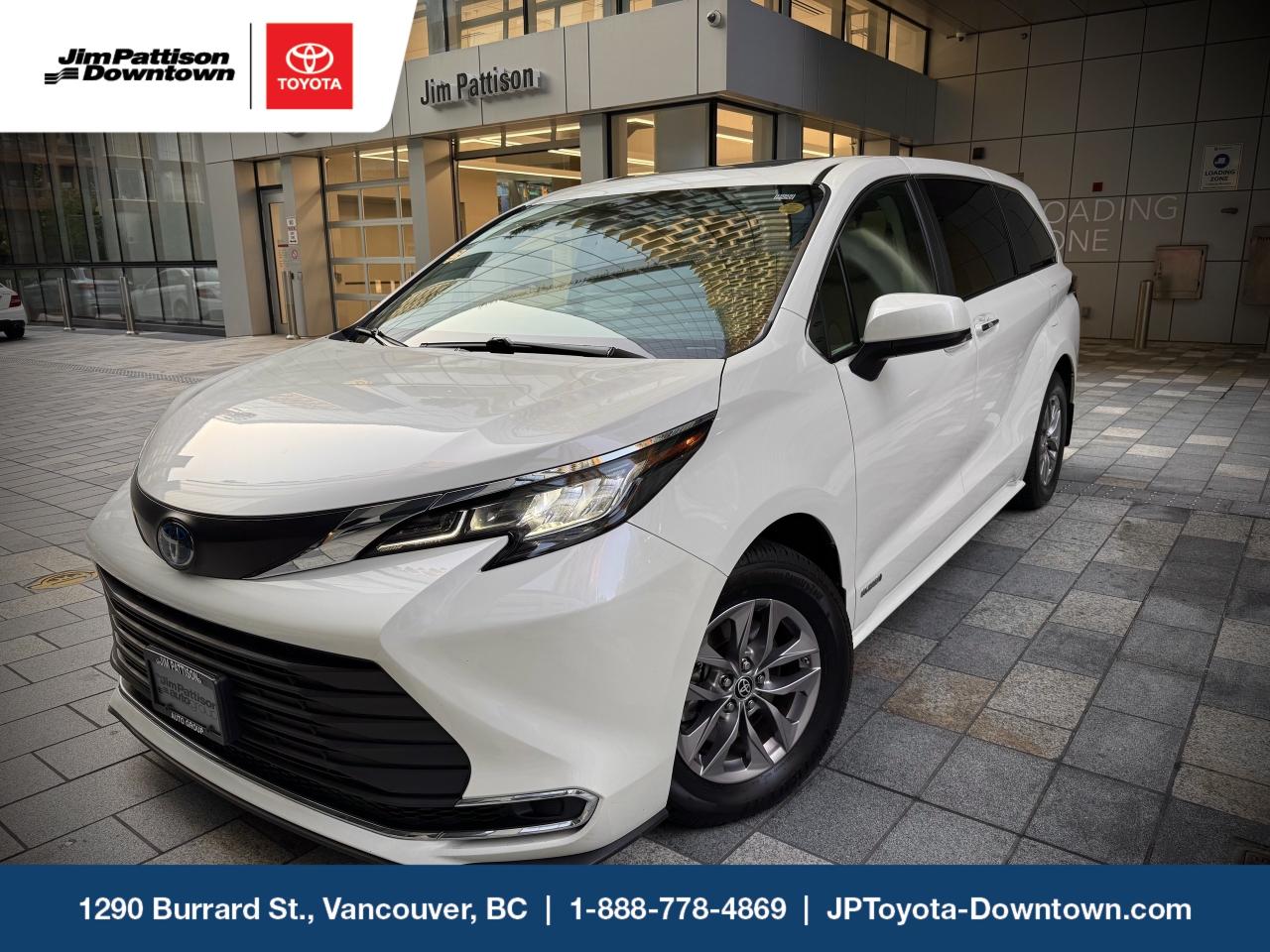 Used 2021 Toyota Sienna Hybrid XLE FWD / LOCAL VEHICLE / 1 OWNER for sale in Vancouver, BC