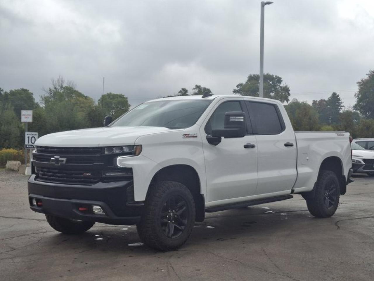 Used 2022 Chevrolet Silverado 1500 LTD LT Trail Boss | Crew | 4X4 | 5.3L | Heated Steering + Bucket Seats | Trailer Brake Control & More ! for sale in Guelph, ON