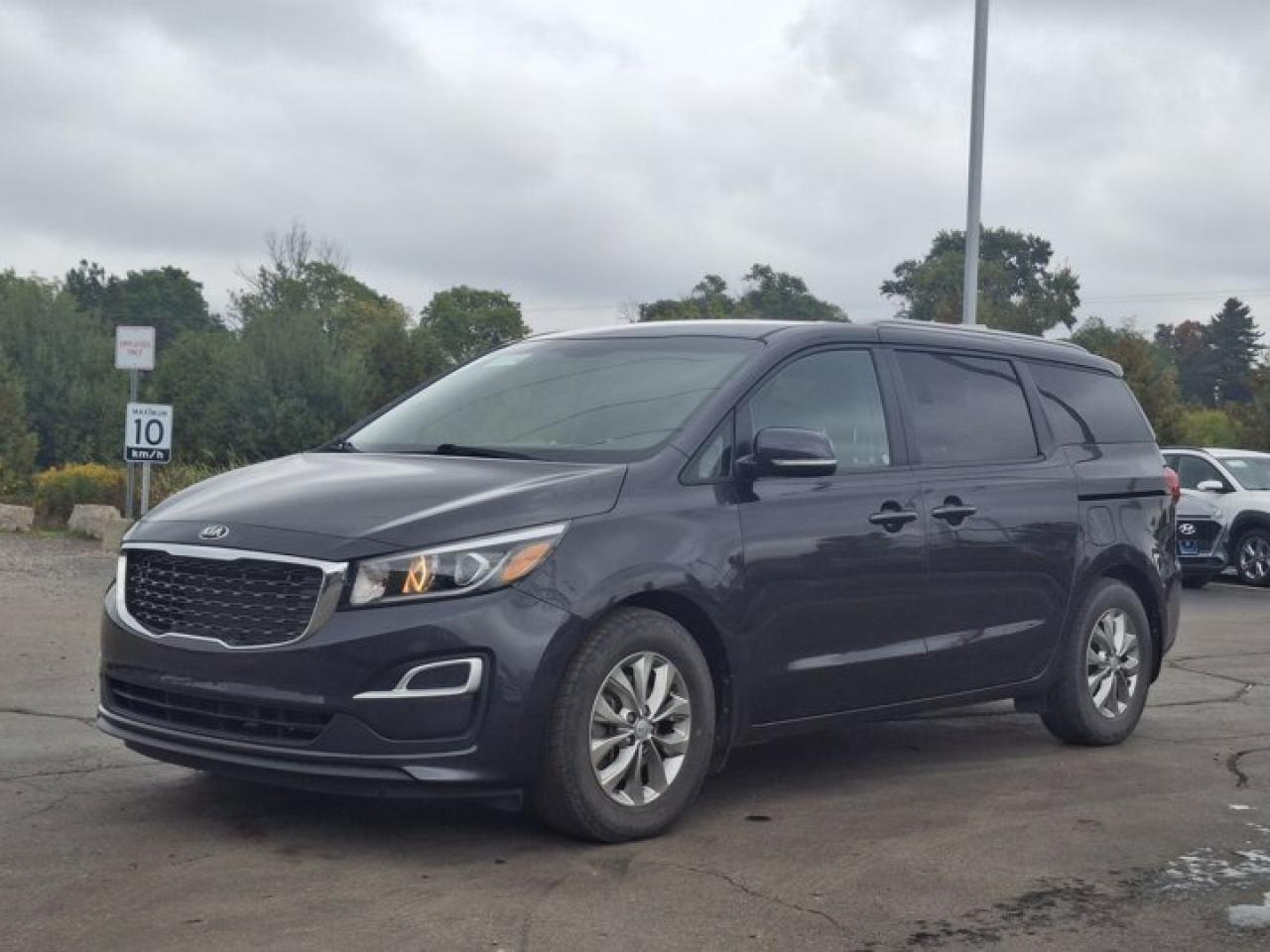 Used 2020 Kia Sedona LX | Power Seat | Heated Wheel + Seats | CarPlay + Android | Rear Camera | and More ! for sale in Guelph, ON