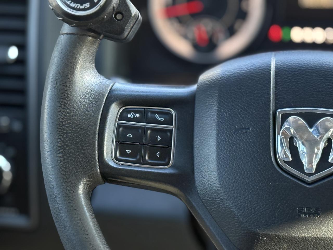 2017 RAM 1500 SLT | 5.7 V8 | FINANCE | Photo