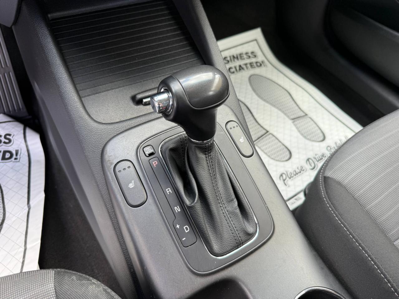 2014 Kia Forte 4dr Sdn LX Photo