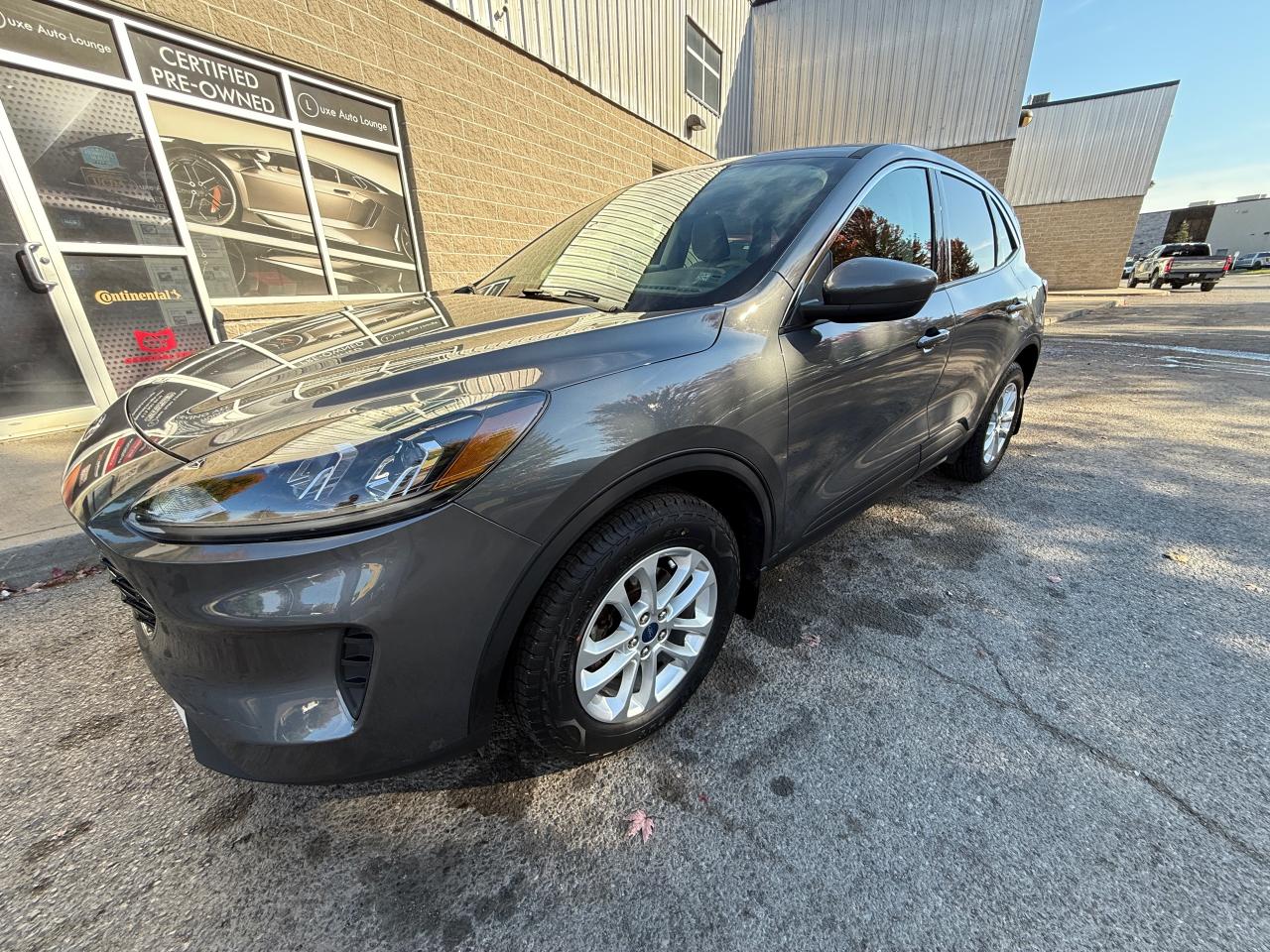 2021 Ford Escape SE AWD | 1.5L 3 CYL | GREAT FUEL ECONOMY!! Photo3