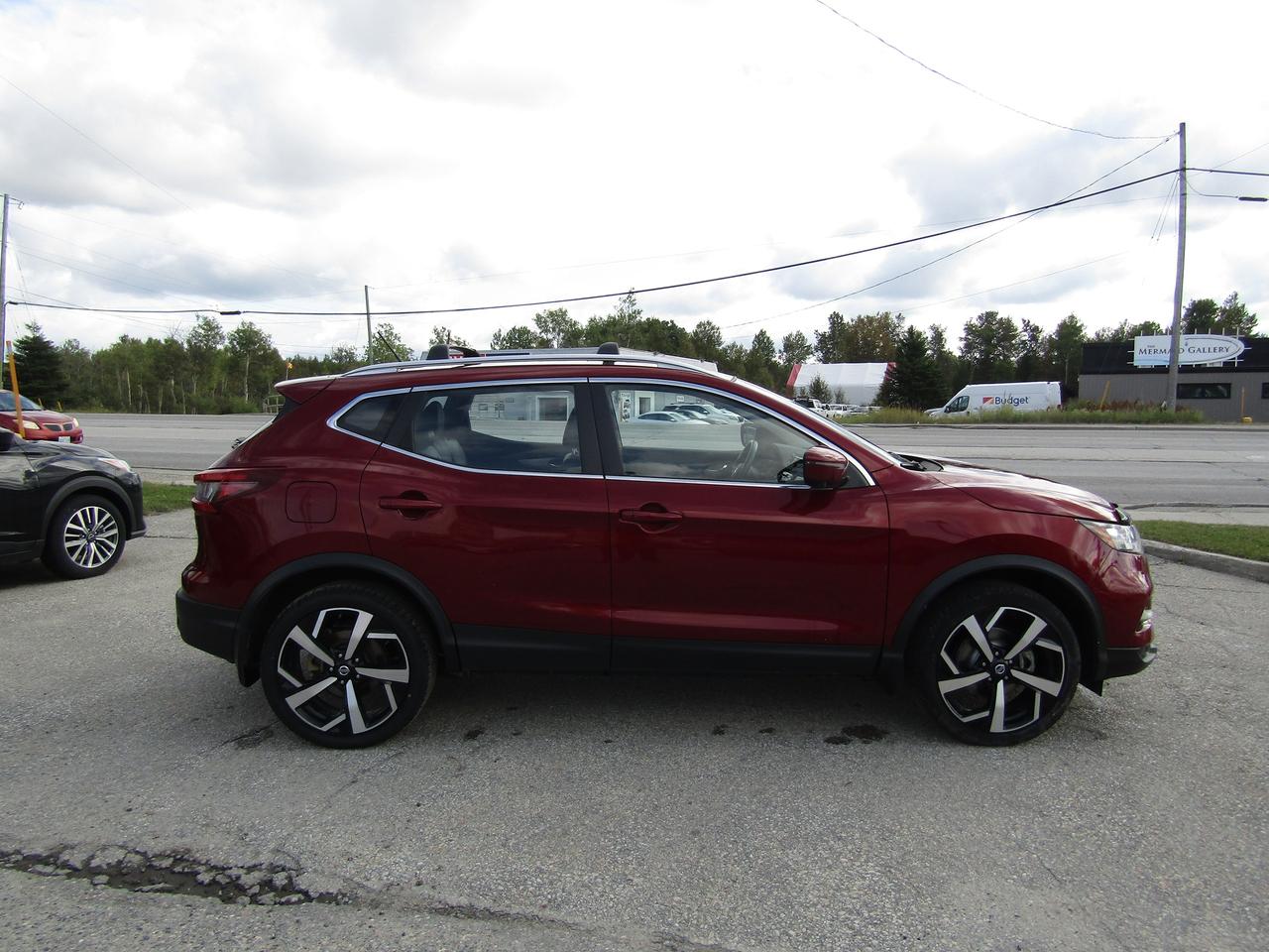 2021 Nissan Qashqai SL Photo2