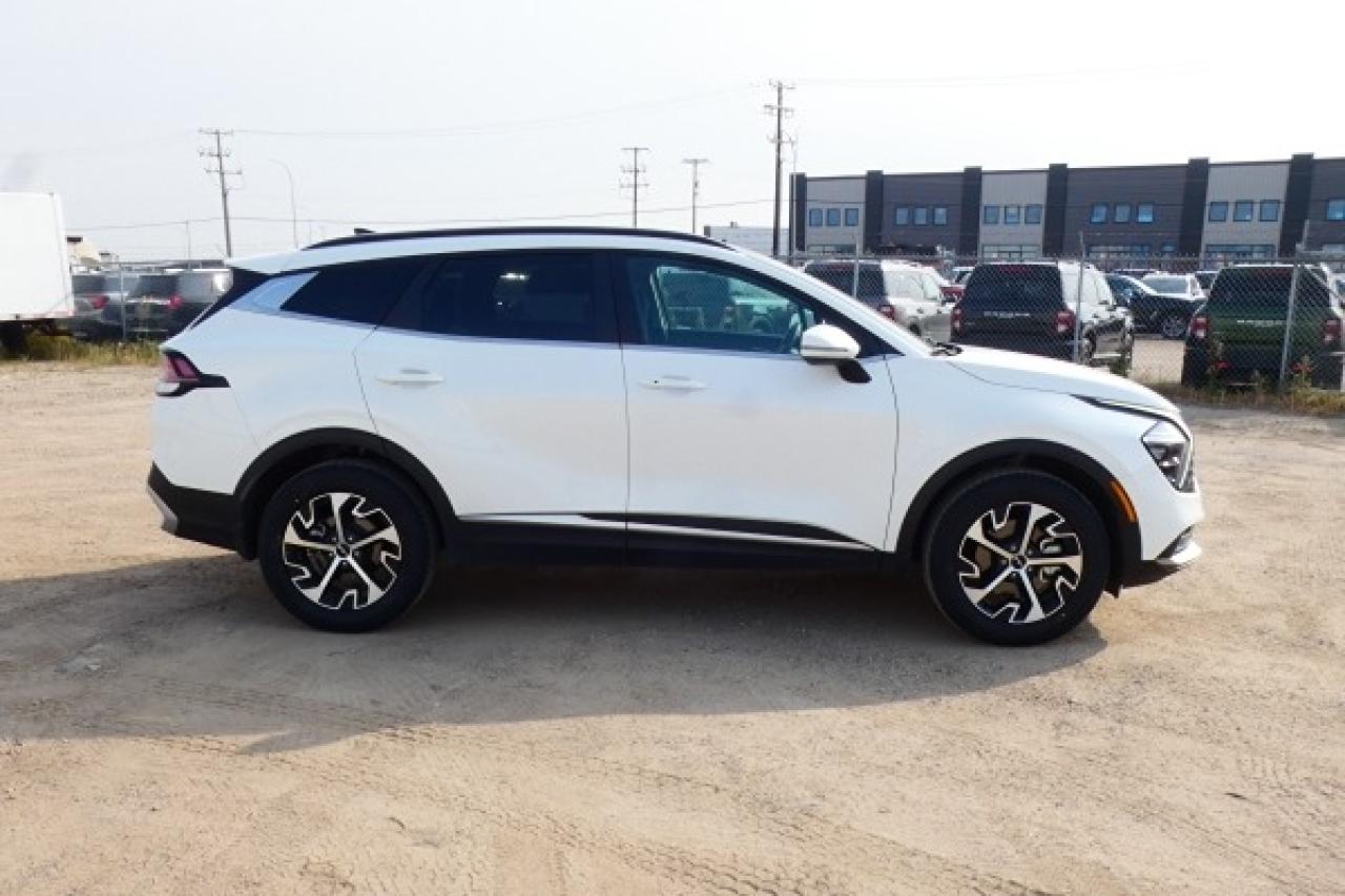 2024 Kia Sportage EX AWD w/Htd Leather, pano S/R, NAV, BUC - Photo #5