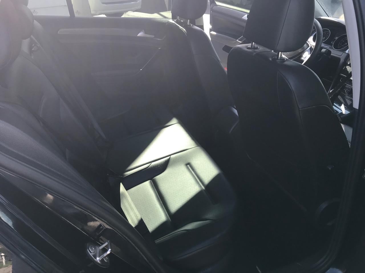 2021 Volkswagen Golf Highline 5-door Auto Photo