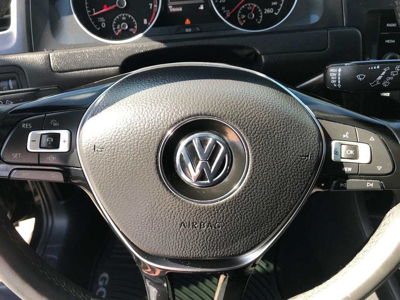 2021 Volkswagen Golf Highline 5-door Auto Photo