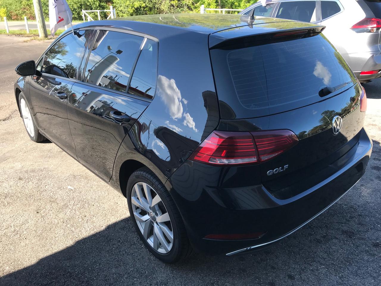 2021 Volkswagen Golf Highline 5-door Auto Photo