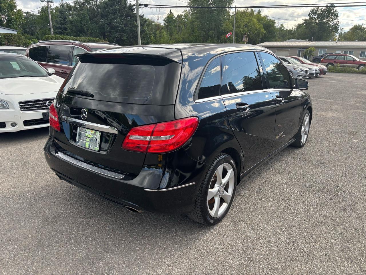 2014 Mercedes-Benz B-Class B 250 Sports Tourer Photo3