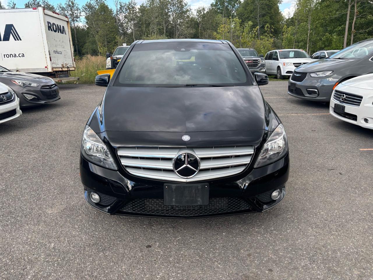 2014 Mercedes-Benz B-Class B 250 Sports Tourer - Photo #2