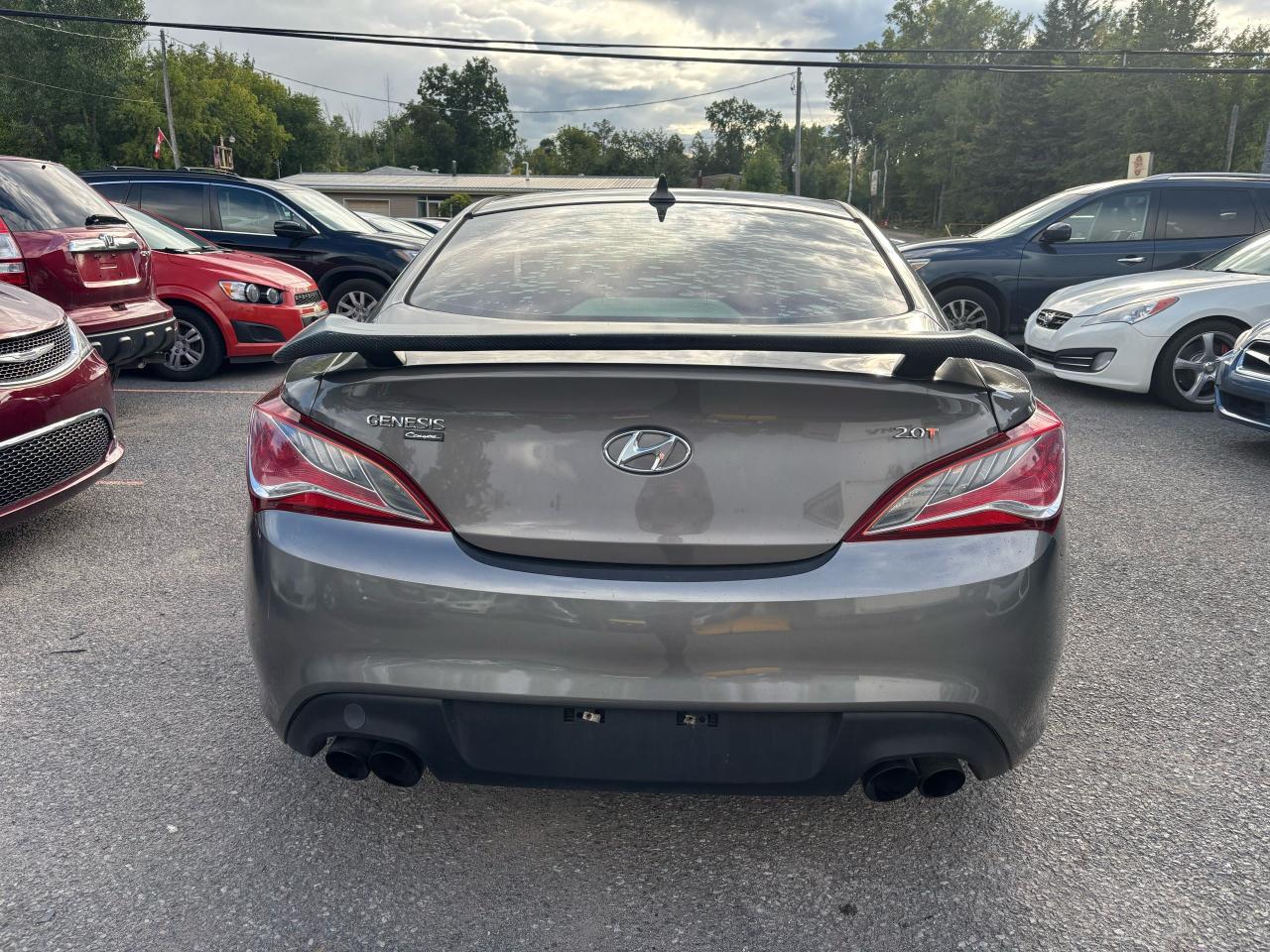 2013 Hyundai Genesis Coupe Premium Photo4