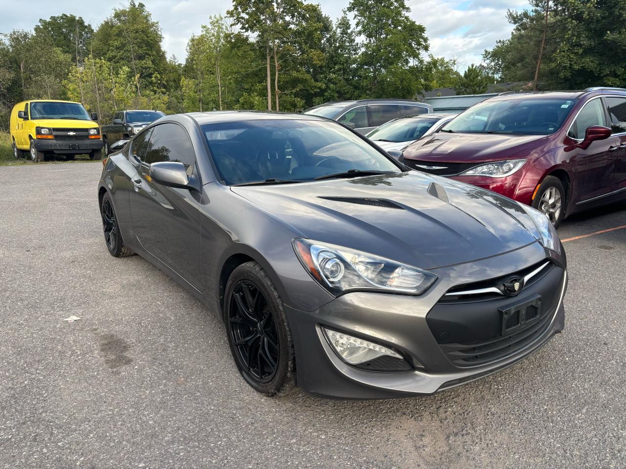 Used 2013 Hyundai Genesis Coupe Premium for sale in Gloucester, ON